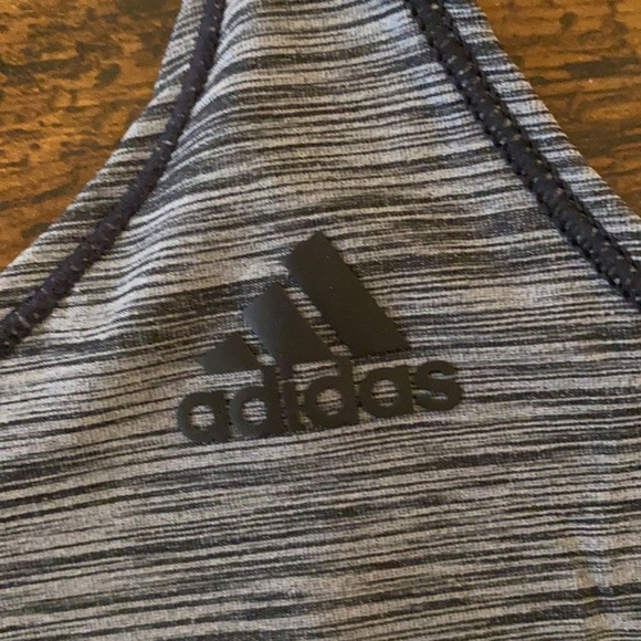 Adidas tank - Picture 2 of 5